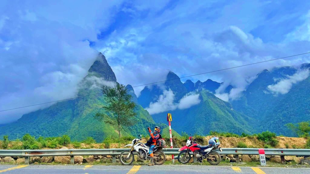 Breathtaking Northeast Vietnam Motorbike Tour via Ha Giang and Cao Bang - 8 Days Northeast Vietnam Motorbike Tour via Ha Giang and Cao Bang 2 1024x575 - Breathtaking Northeast Vietnam Motorbike Tour via Ha Giang and Cao Bang - 8 Days