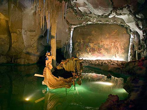 TIEN SON CAVE tien son cave
