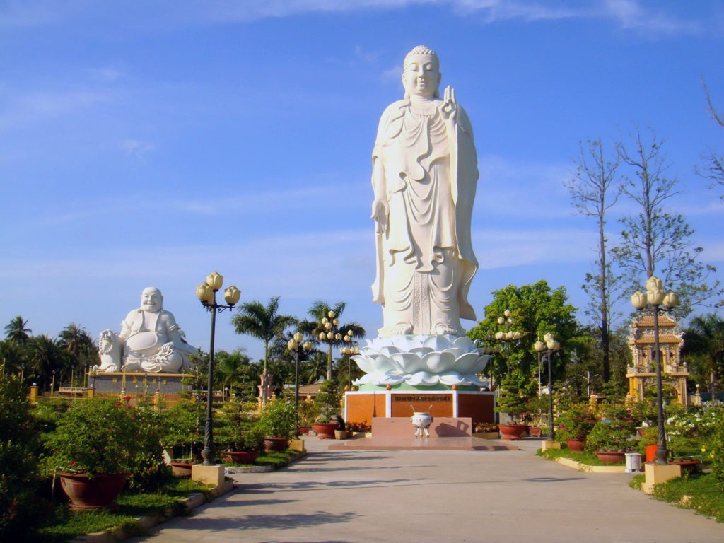 Fantastic Saigon motorbike tour to Rural Mekong Delta - 2 Days Vinh Trang Pagoda 1024x768 - Fantastic Saigon motorbike tour to Rural Mekong Delta - 2 Days