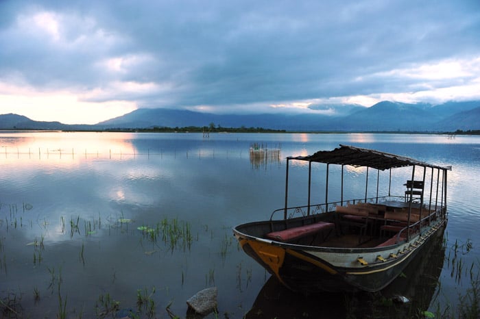 Lak Lake motorbike tours towards Da Lat
