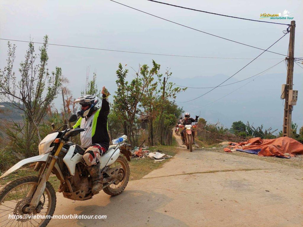 Invincible Northern Vietnam Offroad Motorbike Tour - 10 Days SAPA MOTORCYCLE TOUR TO BAC HA 3 1024x768 - Invincible Northern Vietnam Offroad Motorbike Tour - 10 Days