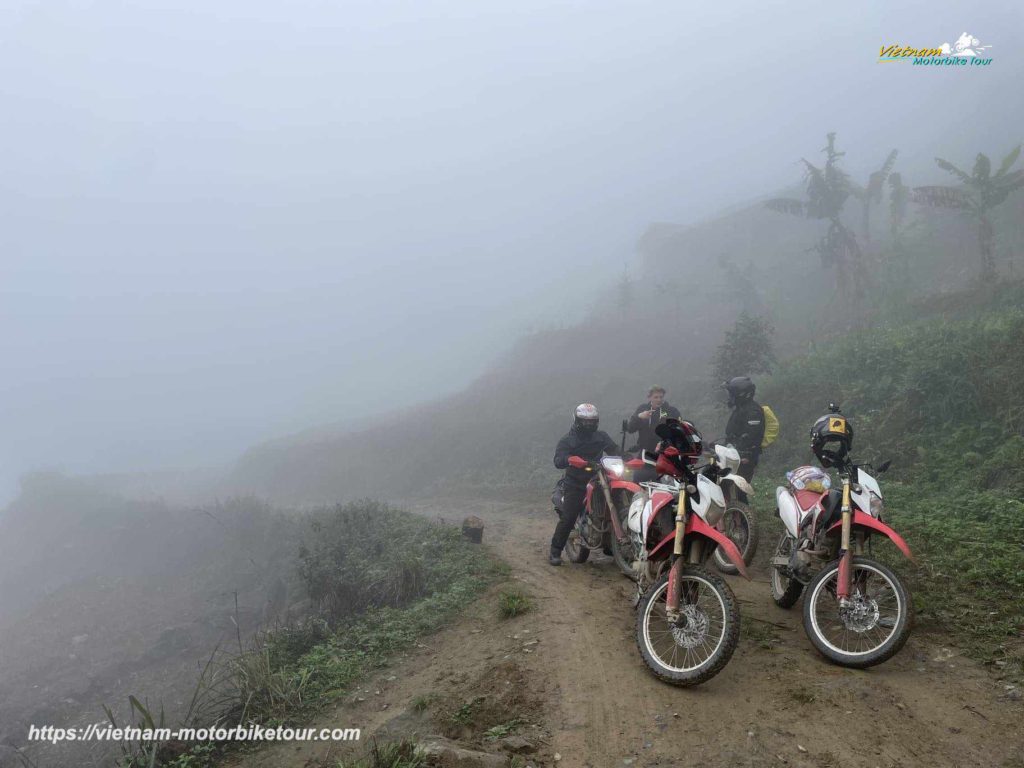 AUTHENTIC NORTHERN VIETNAM OFFROAD MOTORBIKE TOUR SAPA MOTORCYCLE TOUR TO BAC HA 4 1024x768 - AUTHENTIC NORTHERN VIETNAM OFFROAD MOTORBIKE TOUR