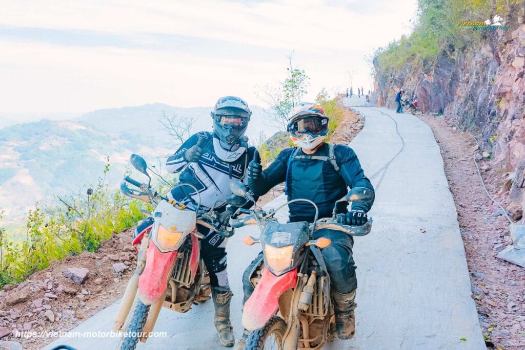 Dramatic Vietnam motorbike tour to Ha Giang with night train - 5 Days hagiang motorbike loop tour to dong van 4 1024x684 - Dramatic Vietnam motorbike tour to Ha Giang with night train - 5 Days