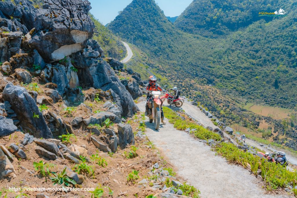 Hair-raising Northern Vietnam Off-road Motorbike Tour - 8 Days hagiang motorbike loop tour to dong van 6 1024x684 - Hair-raising Northern Vietnam Off-road Motorbike Tour - 8 Days