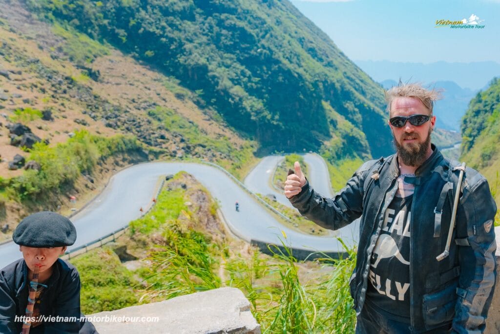 Robust Vietnam offroad motorbike tour via Mu Cang Chai, Sapa, Ha Giang hagiang motorbike loop tour to dong van 7 1024x684 - Robust Vietnam offroad motorbike tour via Mu Cang Chai, Sapa, Ha Giang