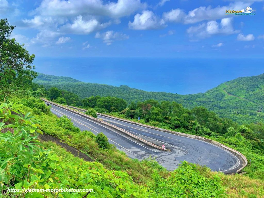 hoi an motorbike tour to hai van pass hue 2 1024x768 - Delightful Hoi An motorbike tour to Hai Van Pass