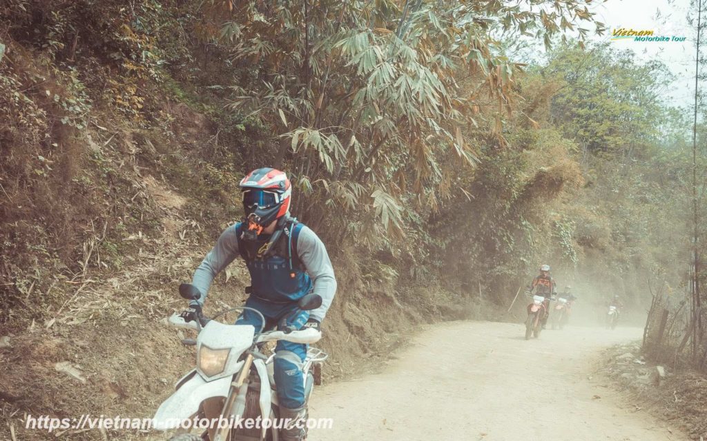 Terrific Northwest Vietnam motorbike tour to Sapa dong van offroad motorcycle tour to bao lac 4 1024x640 - Terrific Northwest Vietnam motorbike tour to Sapa