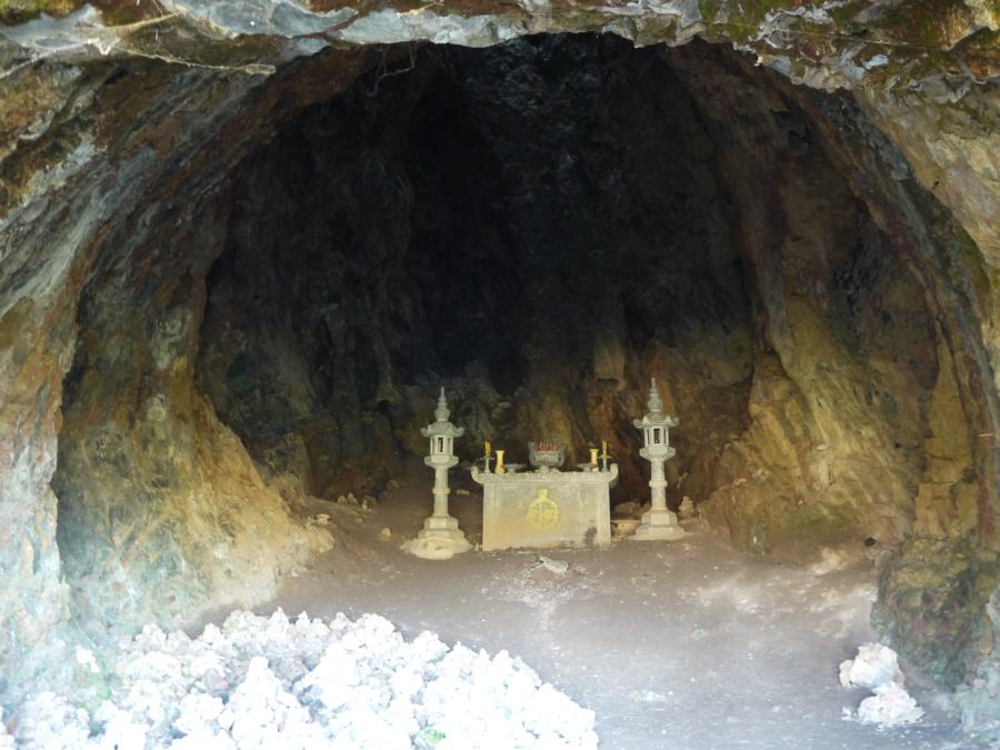 ELEPHANTINE HANOI TO LUANG PRABANG MOTORBIKE TOUR – 12 DAYS Tham Piu Cave - ELEPHANTINE HANOI TO LUANG PRABANG MOTORBIKE TOUR – 12 DAYS