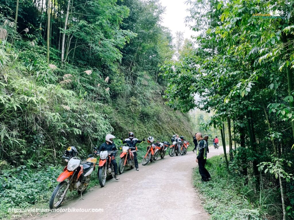 Whopping Northern Vietnam Offroad Motorbike Tour via Ngoc Chien, Muong Lay- 9 Days VIETNAM MOTORCYCLE TOURS TO NGOC CHIEN MUONG LA 7 1024x768 - Whopping Northern Vietnam Offroad Motorbike Tour via Ngoc Chien, Muong Lay- 9 Days
