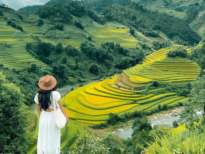 Explosive Northern Vietnam Motorbike Tour to Ba Be, Ha Giang, Ta Xua ...