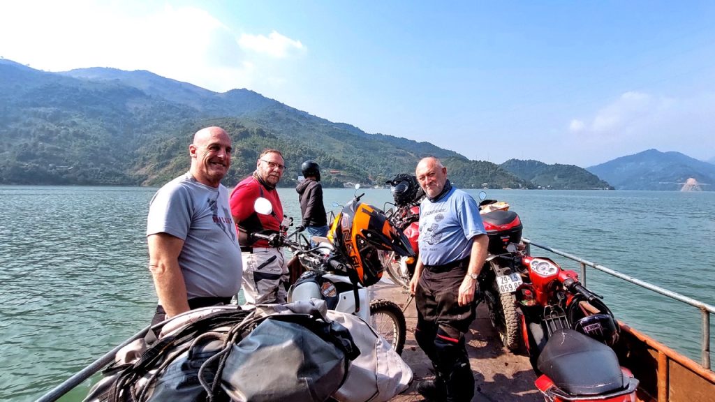 Picturesque Hanoi Motorbike Tour To Long Coc, Da Bac, Mai Chau, Pu Luong Boat trip to Ba Khan 1024x576 - Picturesque Hanoi Motorbike Tour To Long Coc, Da Bac, Mai Chau, Pu Luong