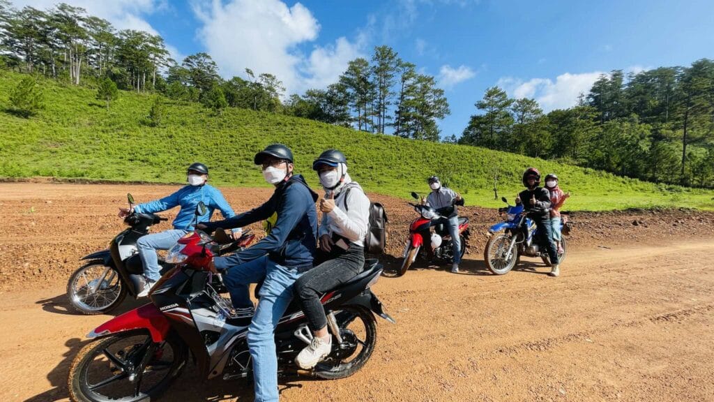 When Is The Best Time To Ride Motorbike From Saigon To Central Highlands To Visit Nam Cat Tien, Bao Loc, Da Lat, Pleiku, Buon Ma Thuot, Kon Tum? Sai gon motorbike tour to central highland vietnam 1 1024x576 - When Is The Best Time To Ride Motorbike From Saigon To Central Highlands To Visit Nam Cat Tien, Bao Loc, Da Lat, Pleiku, Buon Ma Thuot, Kon Tum?