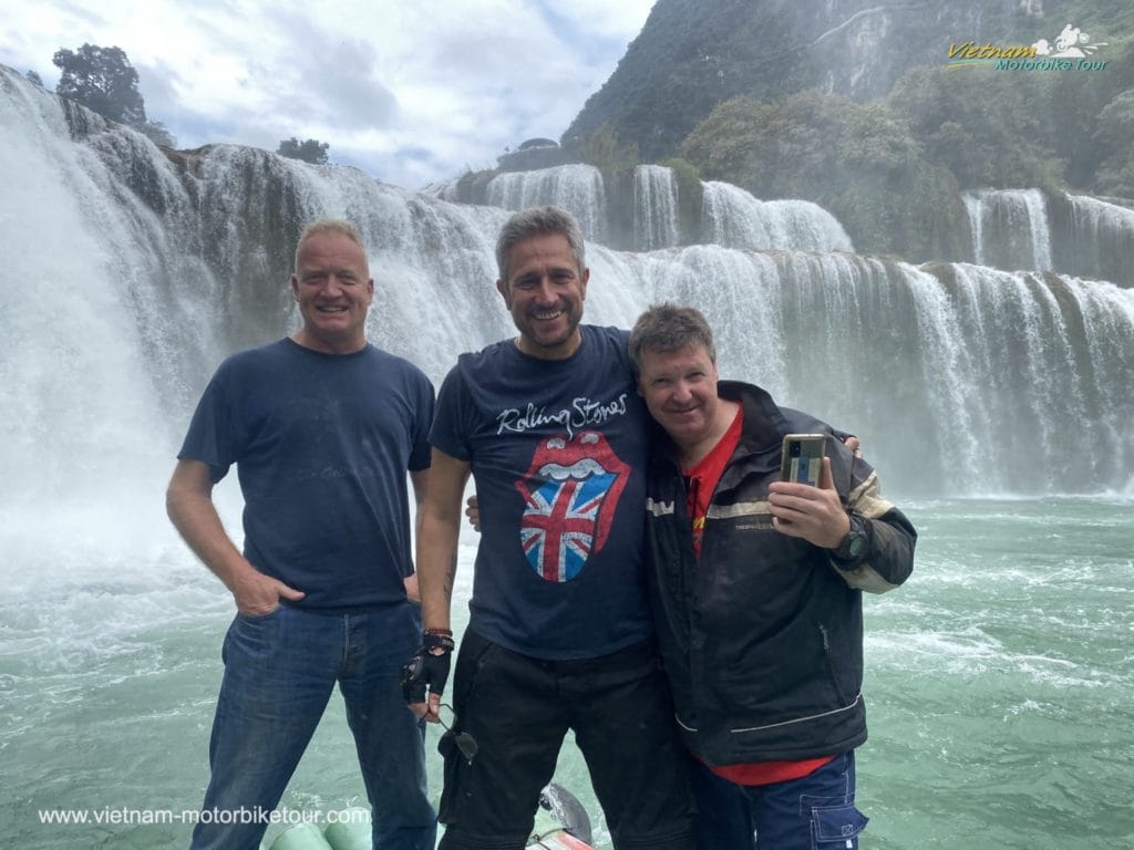 Homepage motorbike tour to ban gioc waterfall cao bang 10 1024x768 - Homepage
