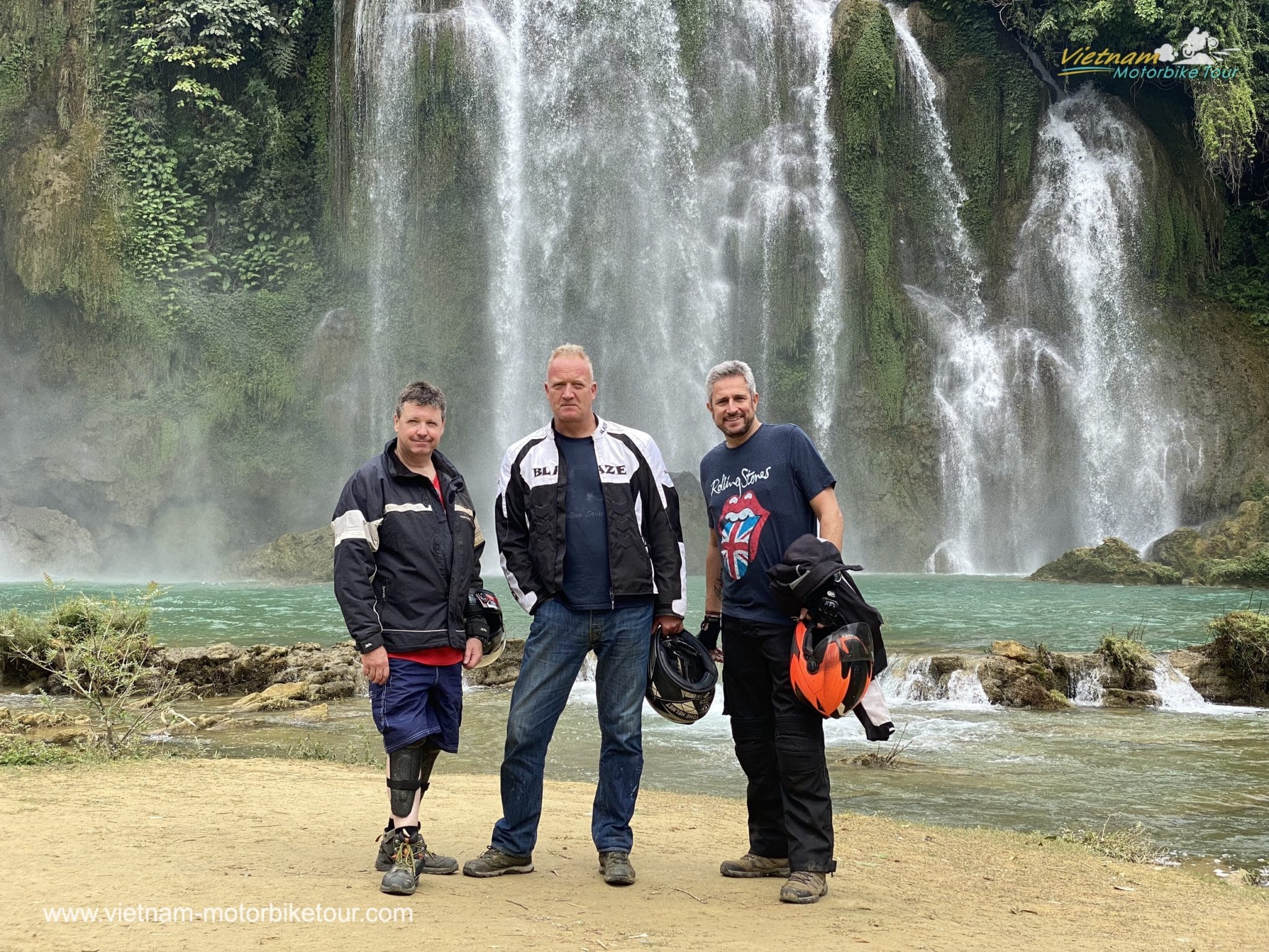 Northeast Vietnam Off-road Motorbike Tour to Lang Son, Cao Bang, Ha Giang, Yen Bai motorbike tour to ban gioc waterfall cao bang 8 - Northeast Vietnam Off-road Motorbike Tour to Lang Son, Cao Bang, Ha Giang, Yen Bai