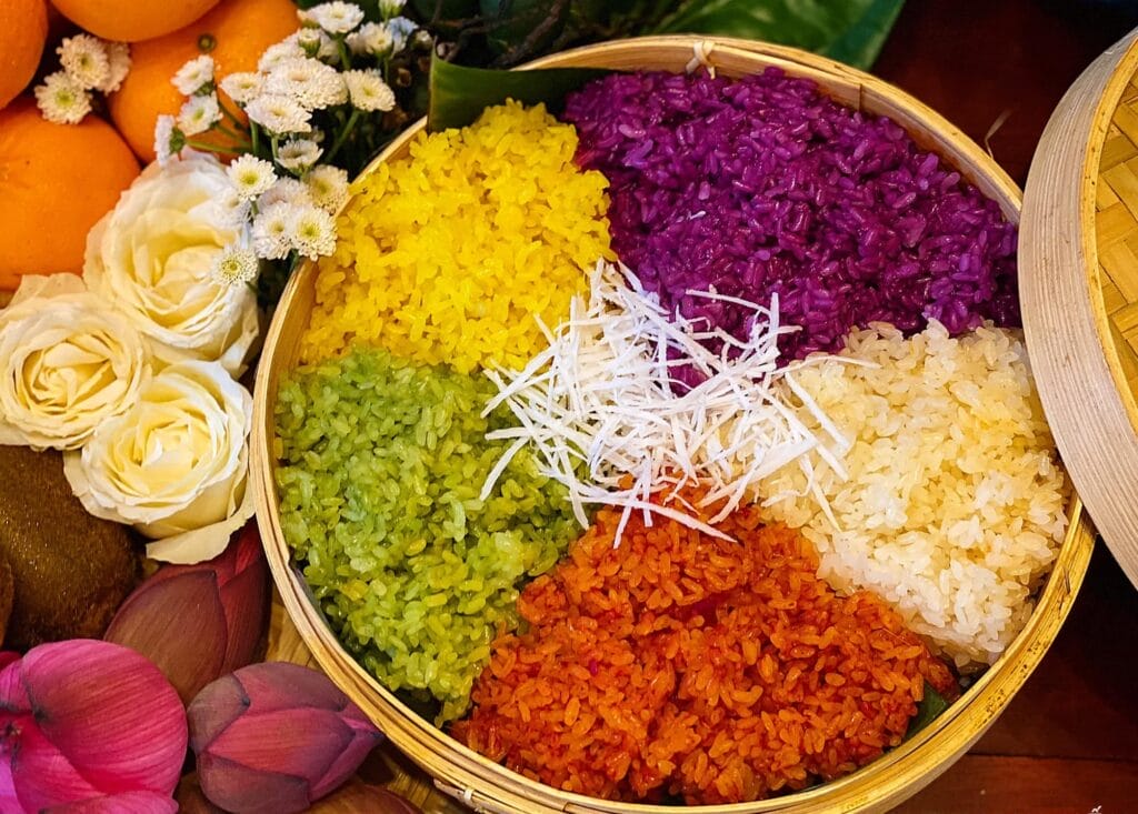 The Best Local Foods In Hagiang You Shouldn't Miss Five Color Sticky Rice 1024x733 - The Best Local Foods In Hagiang You Shouldn't Miss
