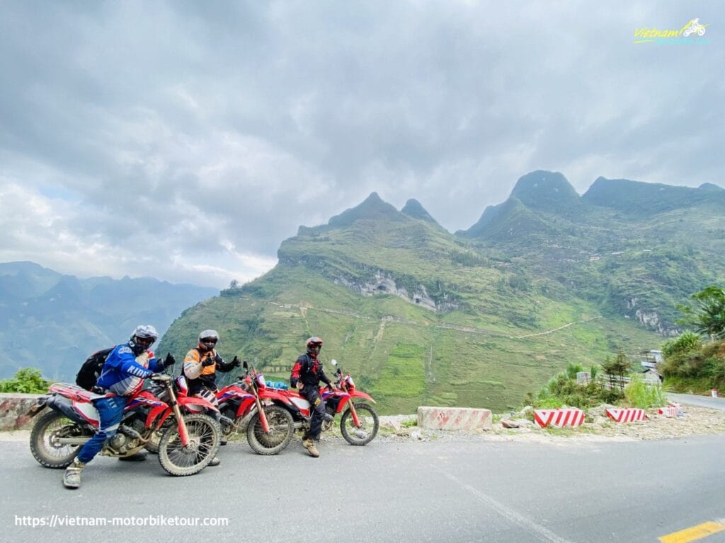 The Best Time To Ride Motorbike From Hanoi To Ha Giang? ha giang loop motorbike tour 7 1024x768 - The Best Time To Ride Motorbike From Hanoi To Ha Giang?