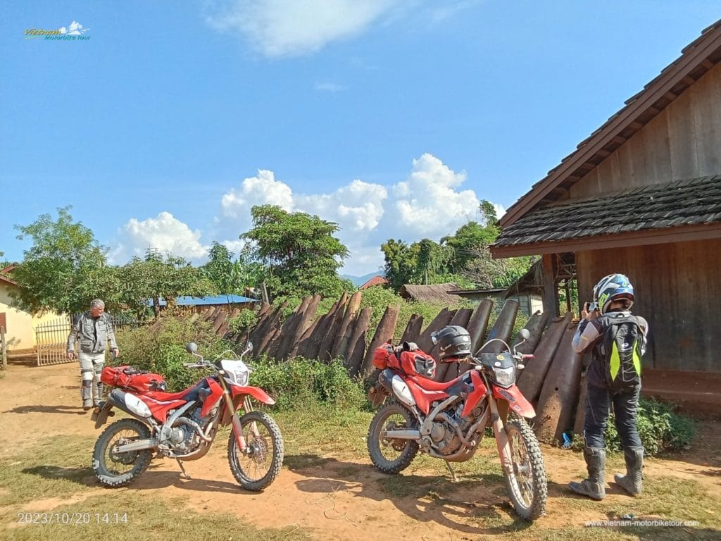 astounding-laos-motorcycle-tour-from-vientiane-to-nam-ngum-thalat-phou-khao-khouay astounding-laos-motorcycle-tour-from-vientiane-to-nam-ngum-thalat-phou-khao-khouay