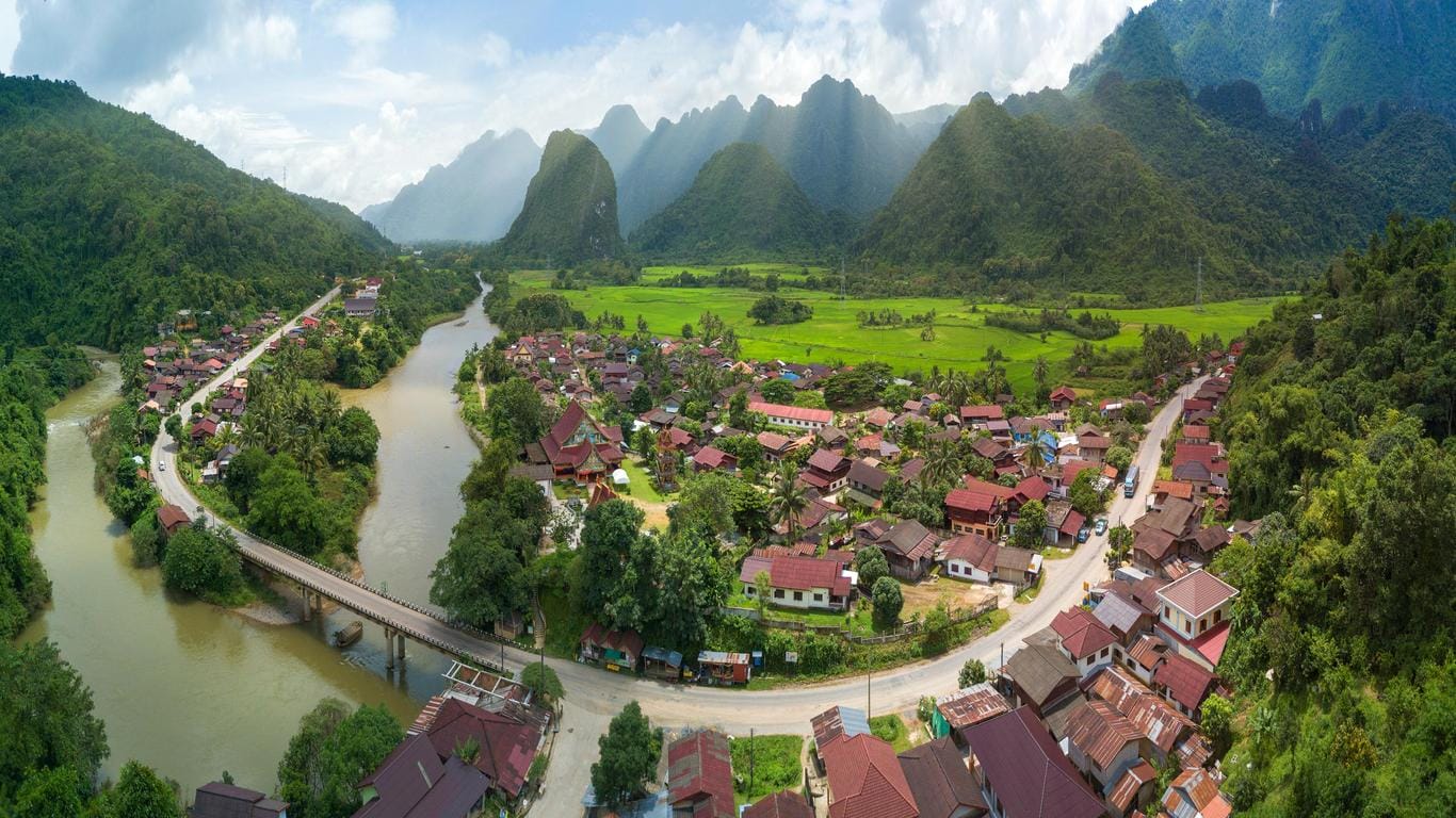 Top Scenic Routes for Laos Motorbike Tours: Adventure, Culture & Off-Road Thrills