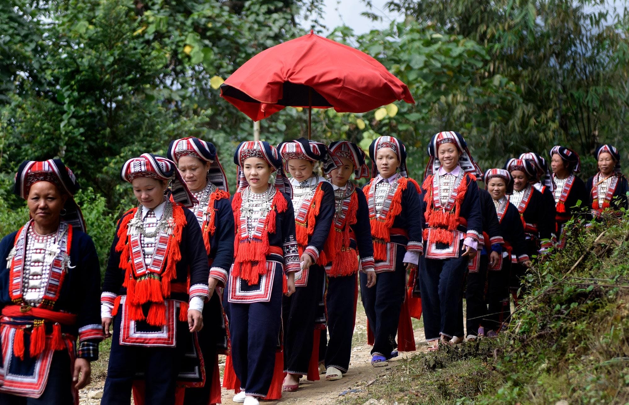 Discover Unique Ethnic Cultures on Your North West Vietnam Motorbike Tour The Dao People - Discover Unique Ethnic Cultures on Your North West Vietnam Motorbike Tour