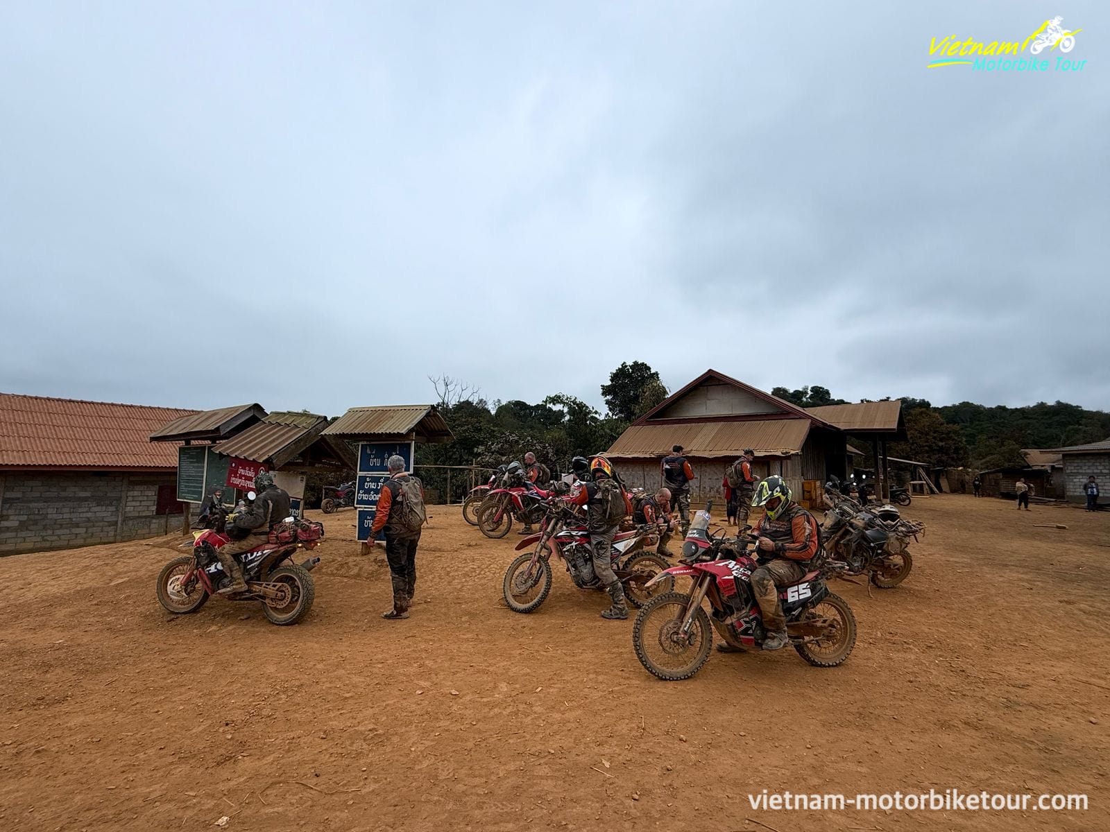 Top 5 Motorcycle Tours in Laos You Shouldn't Miss Laos Off road Motorbike Tours from Luang Prabang to Nong Khiaw Houay Xai 2 - Top 5 Motorcycle Tours in Laos You Shouldn't Miss