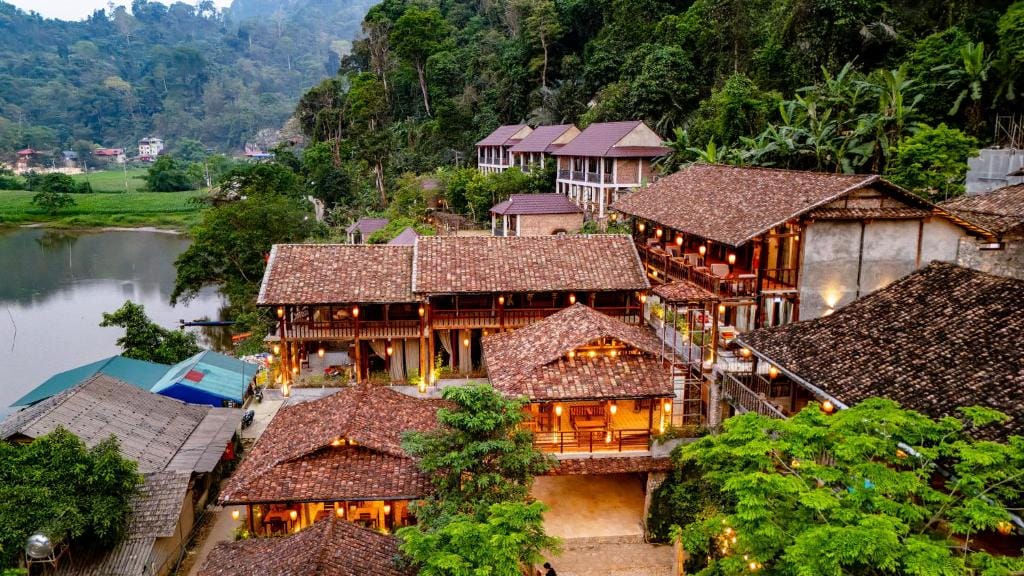 The Ultimate Guide to Accommodations in Northern Vietnam Homestay in Ba Be Lake - The Ultimate Guide to Accommodations in Northern Vietnam