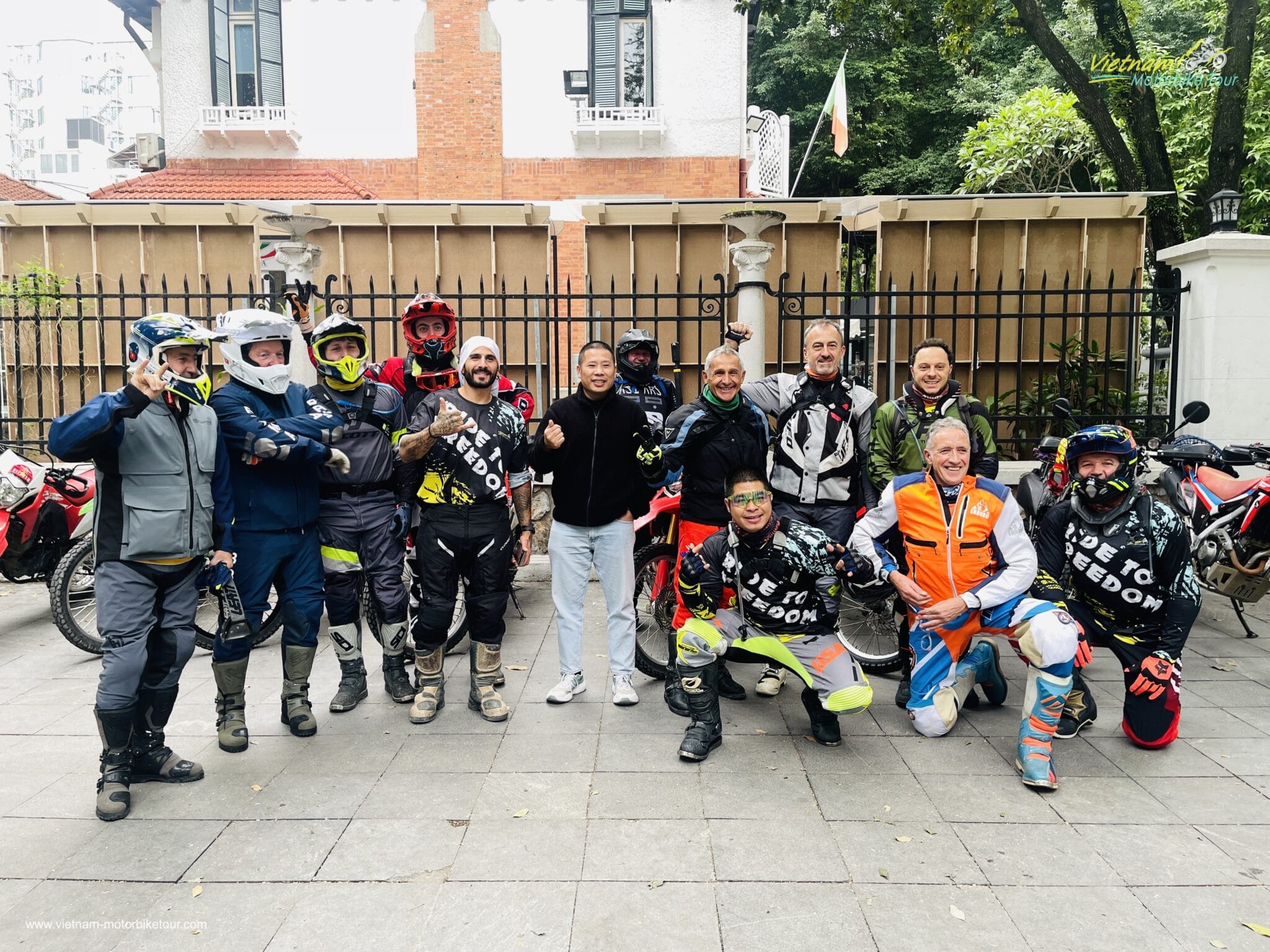 8-Day Wild Northwest Vietnam Dirt Bike Adventure to Dien Bien, Sapa, Mu Cang Chai & Ta Xua hanoi motorbike tour to mai chau 3 1 - 8-Day Wild Northwest Vietnam Dirt Bike Adventure to Dien Bien, Sapa, Mu Cang Chai & Ta Xua